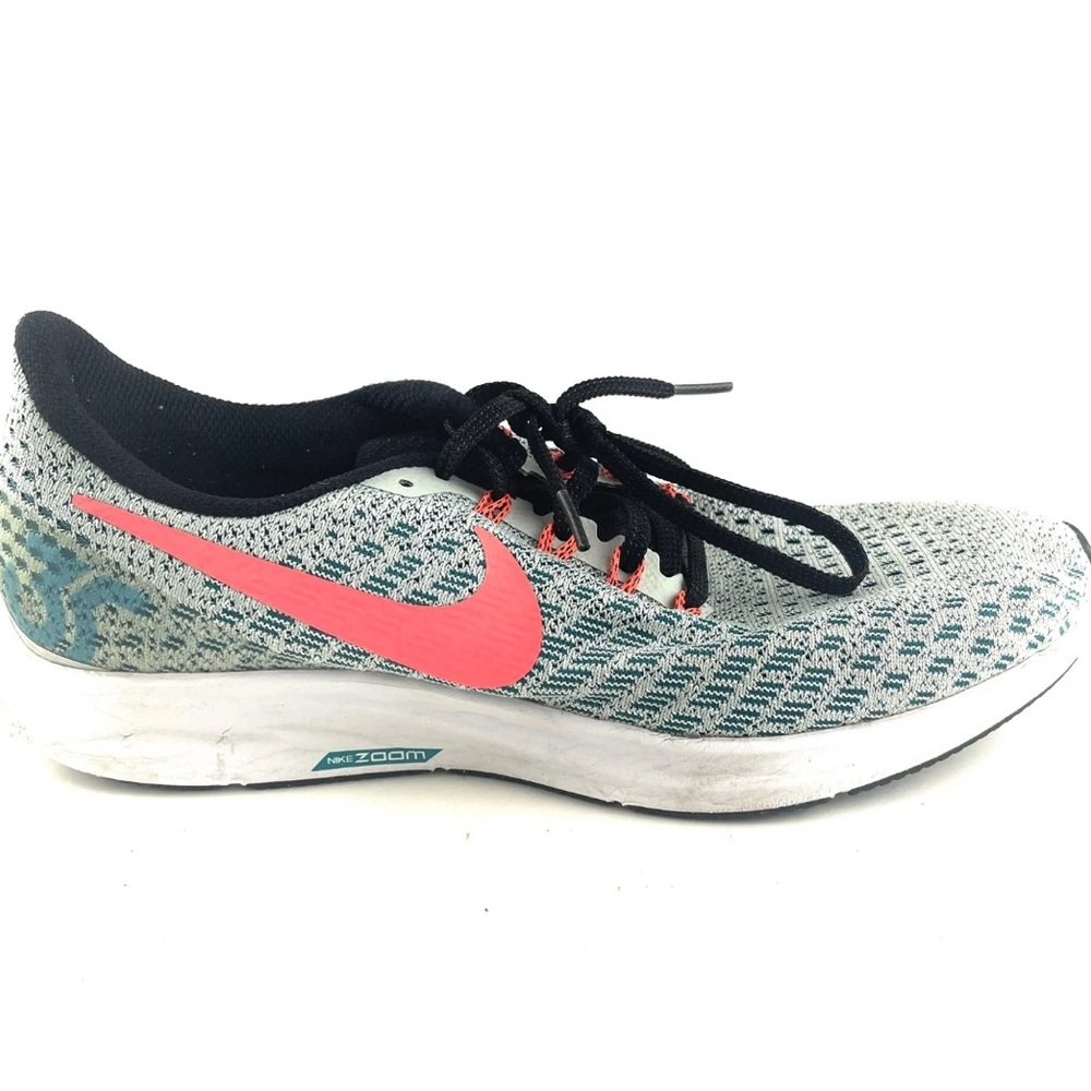 Nike Women's Air Zoom Pegasus 35 Athletic Shoes in Gray and Coral